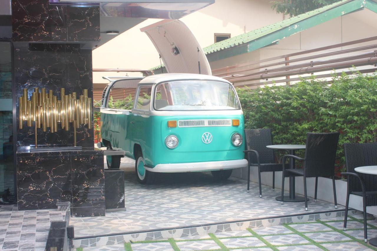 H-District Boutique Poshotel Bangkok Exterior foto